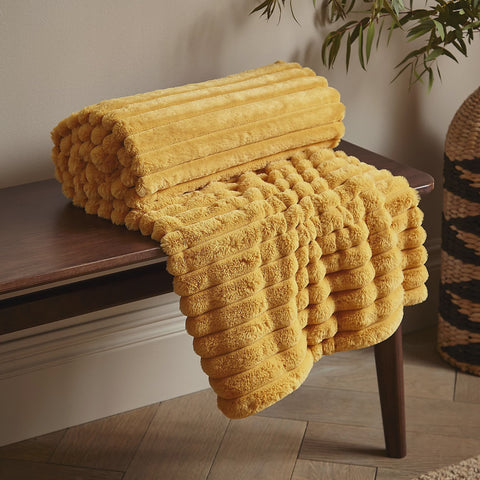 COSY RIBBED THROW MUSTARD 130X170CMS